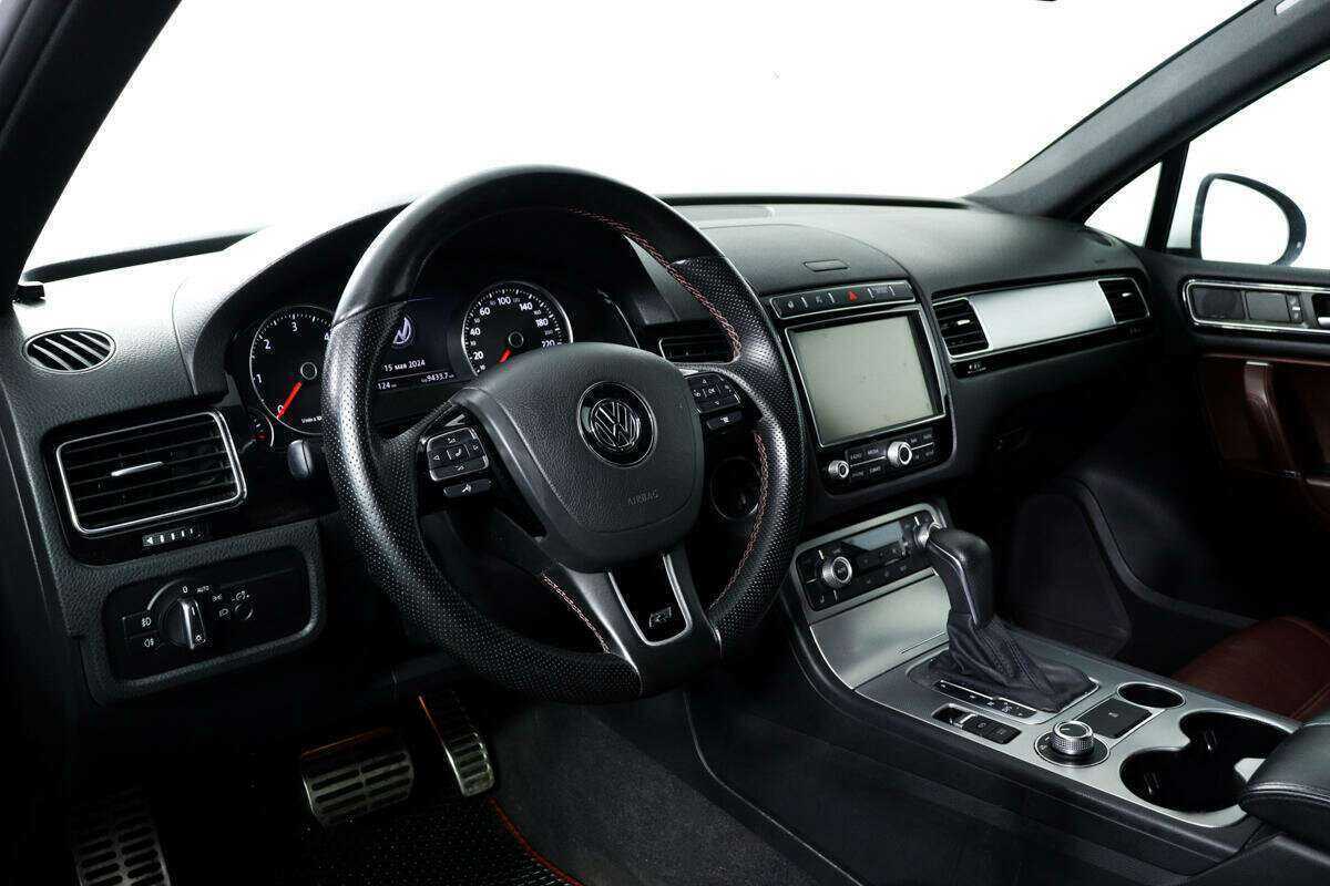 Купить Volkswagen Touareg, 2016, 107 128 км, фото №13
