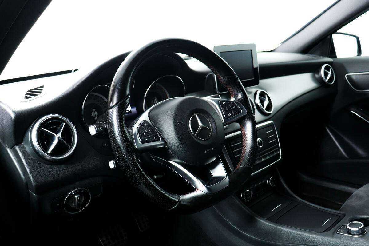 Купить Mercedes-Benz GLA 250, 2016, 88 954 км, фото №13