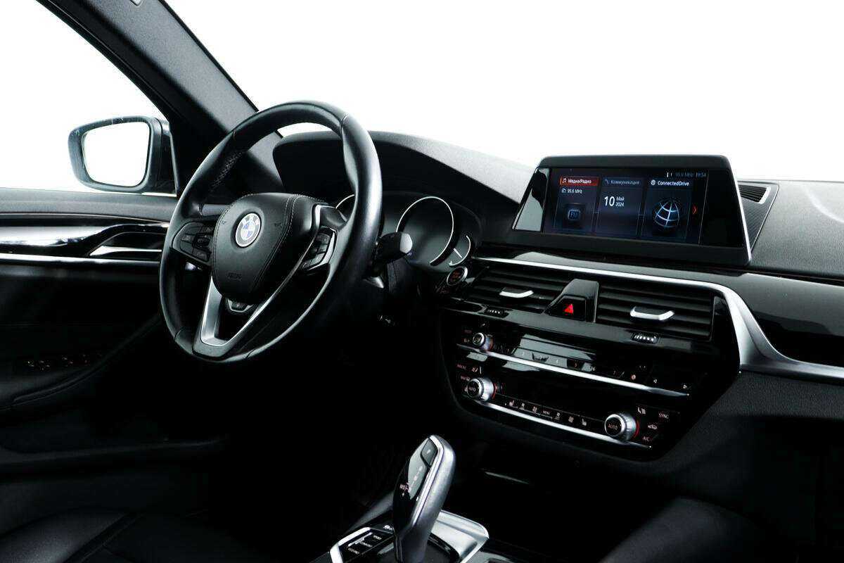 Купить BMW 5 серии 520d xDrive, 2018, 69 648 км, фото №9