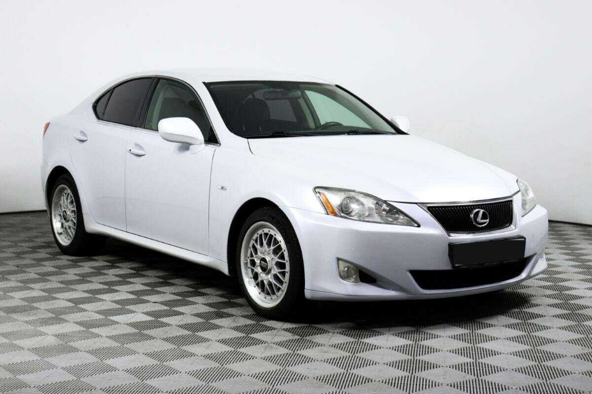 Lexus IS