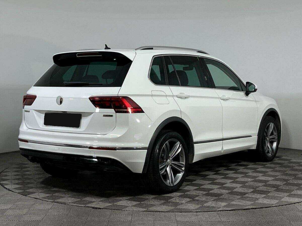 Купить Volkswagen Tiguan, 2018, 132 857 км, фото №4