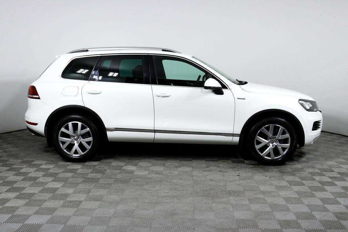 Купить Volkswagen Touareg, 2013, 182 356 км, фото №4