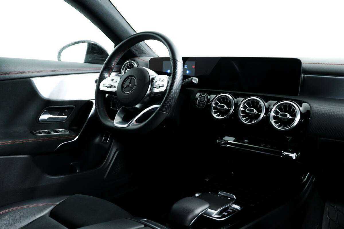 Купить Mercedes-Benz CLA 200, 2019, 73 950 км, фото №9