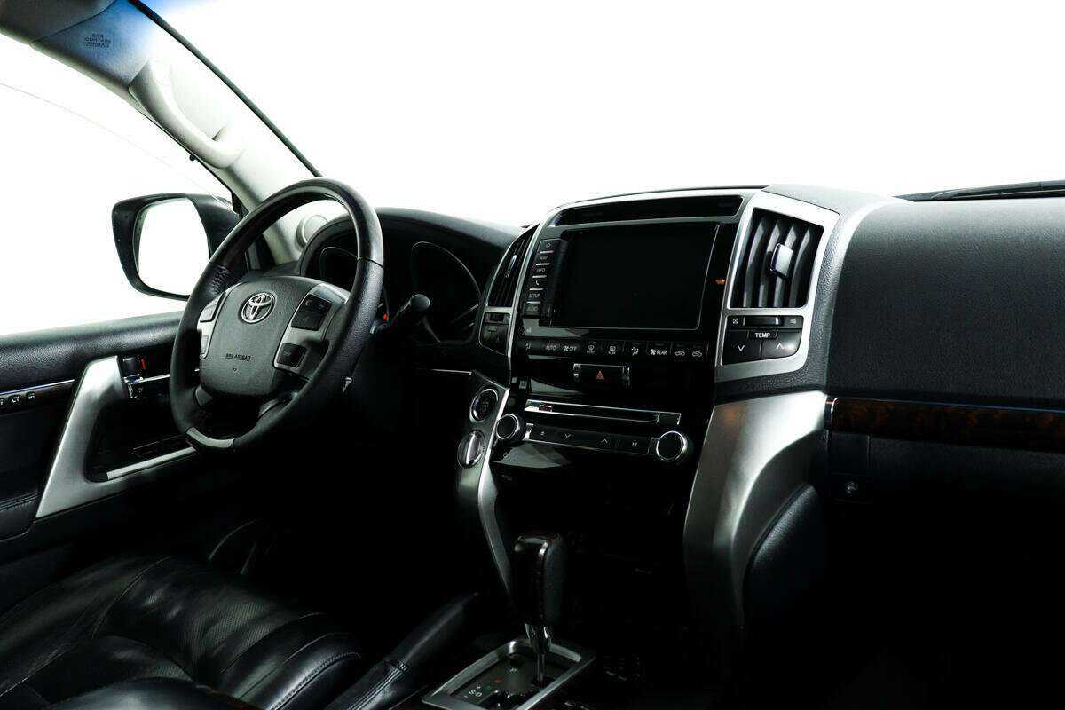 Купить Toyota Land Cruiser, 2012, 180 341 км, фото №9