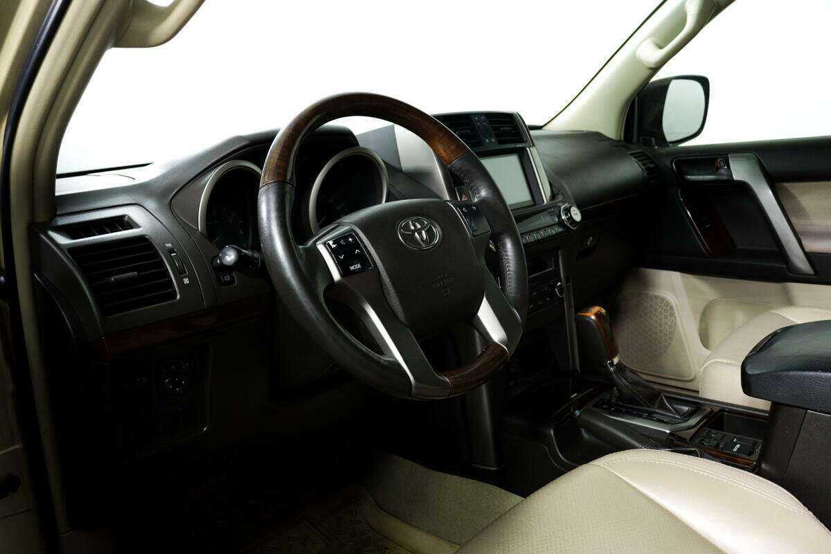 Купить Toyota Land Cruiser Prado, 2011, 78 001 км, фото №13
