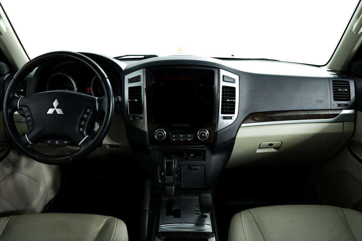 Купить Mitsubishi Pajero, 2019, 10 957 км, фото №10