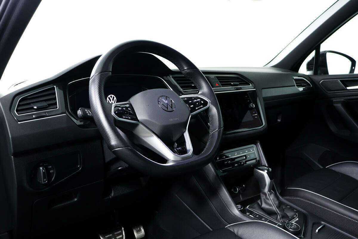 Купить Volkswagen Tiguan, 2021, 11 202 км, фото №13