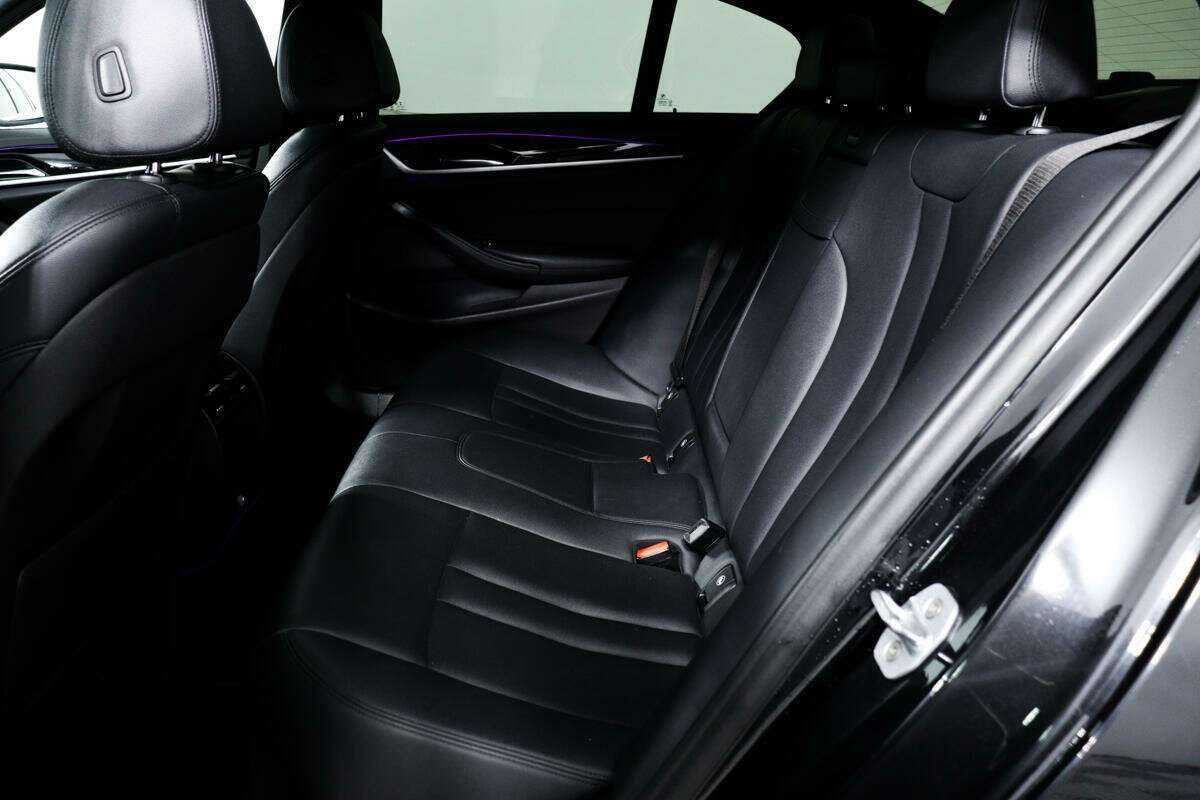 Купить BMW 5 серии 520i, 2017, 184 421 км, фото №12