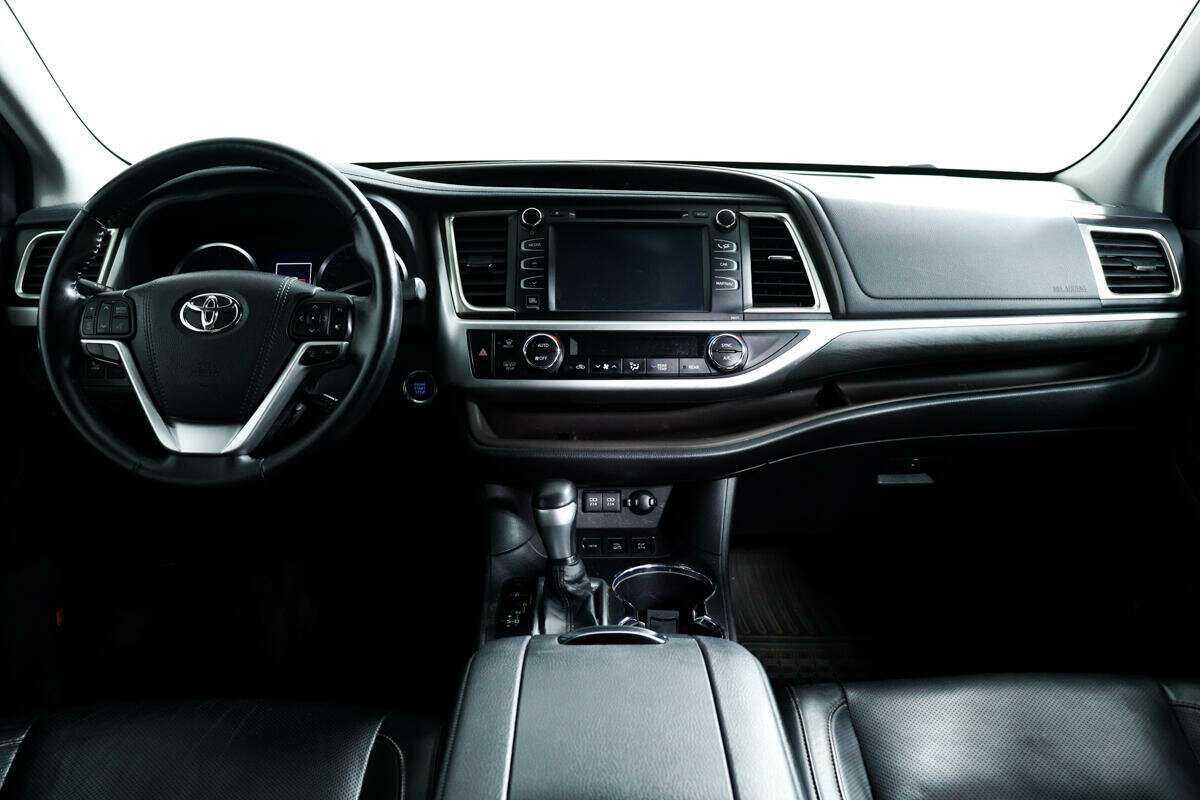 Купить Toyota Highlander, 2018, 106 801 км, фото №11