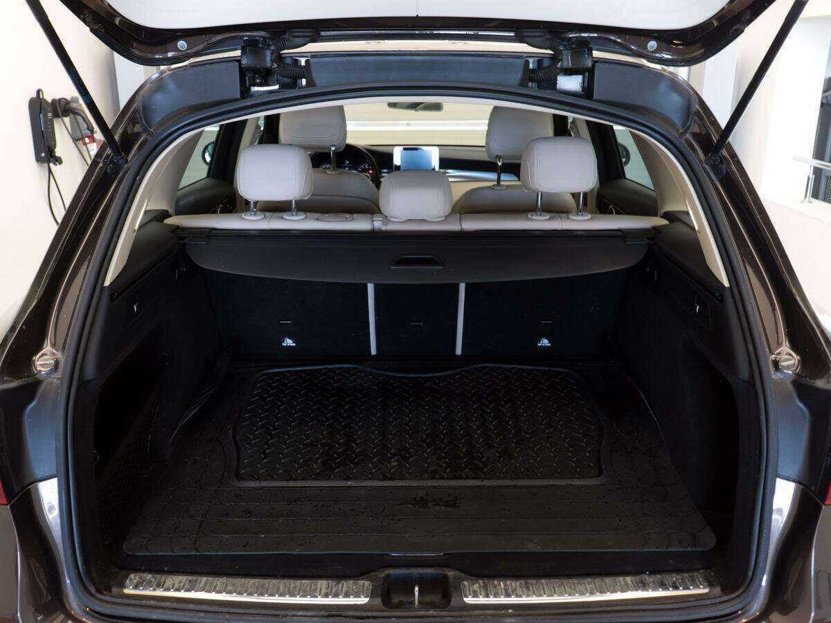 Купить Mercedes-Benz GLC 250, 2015, 36 210 км, фото №10