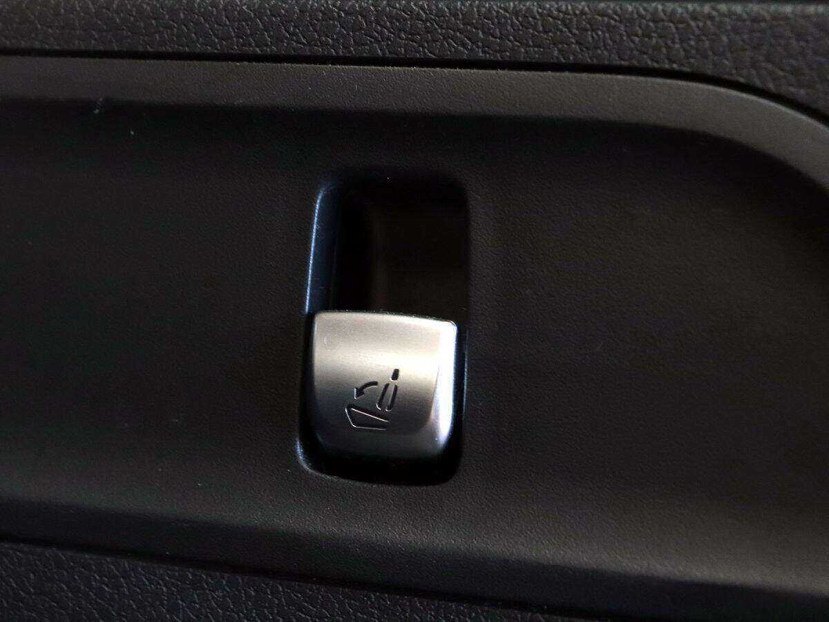 Купить Mercedes-Benz GLC 250, 2015, 36 210 км, фото №11