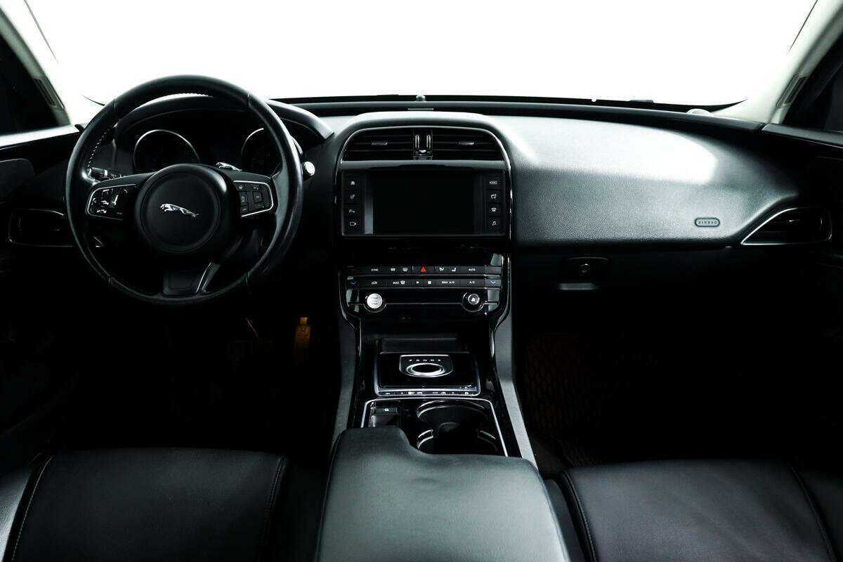 Купить Jaguar XE, 2015, 104 054 км, фото №11