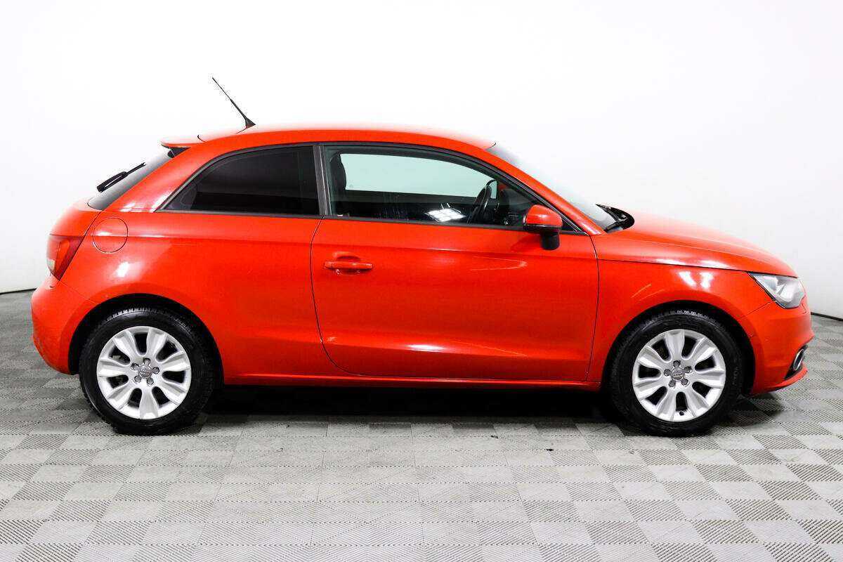 Купить Audi A1, 2010, 199 220 км, фото №4
