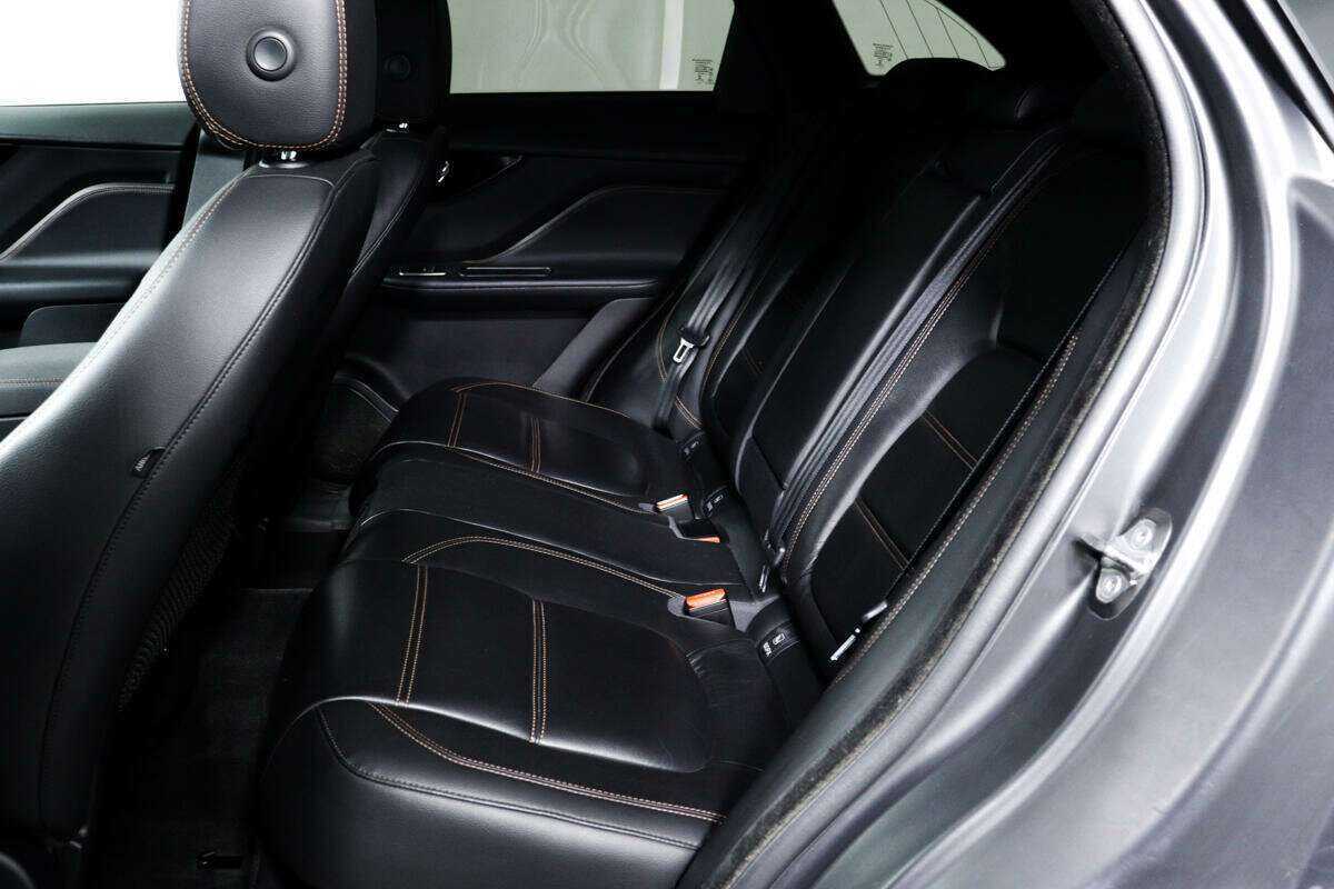 Купить Jaguar F-Pace, 2017, 118 180 км, фото №12