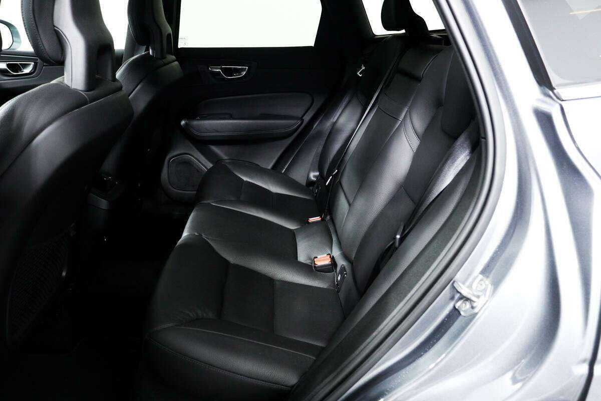 Купить Volvo XC60, 2018, 76 600 км, фото №12