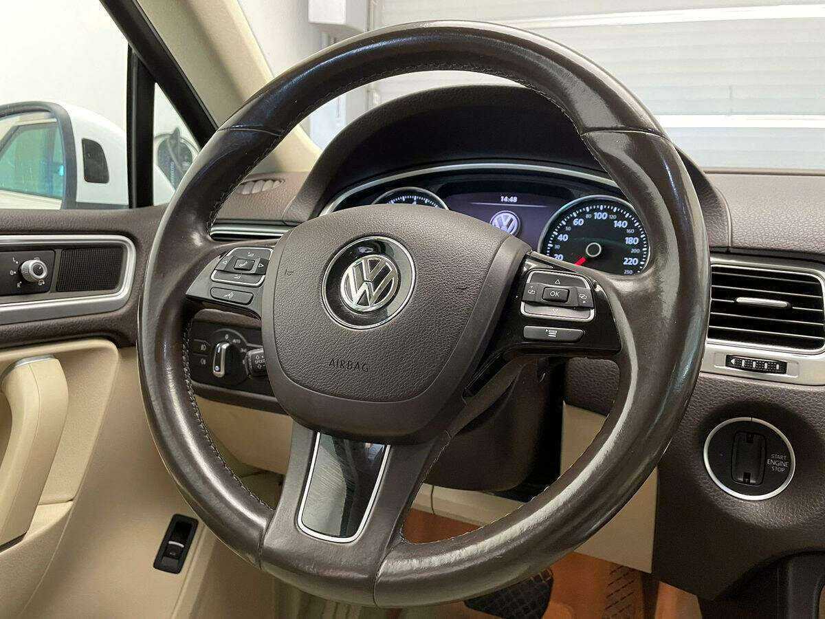 Купить Volkswagen Touareg, 2015, 98 856 км, фото №15