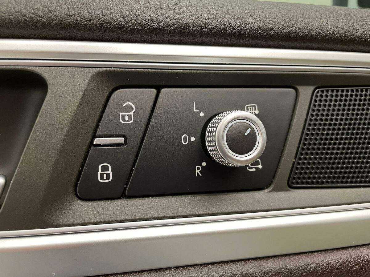 Купить Volkswagen Touareg, 2015, 98 856 км, фото №18