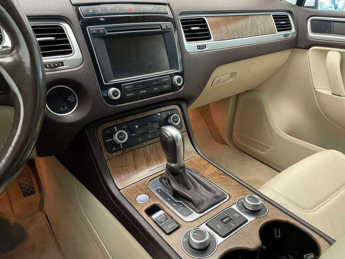 Купить Volkswagen Touareg, 2015, 98 856 км, фото №20