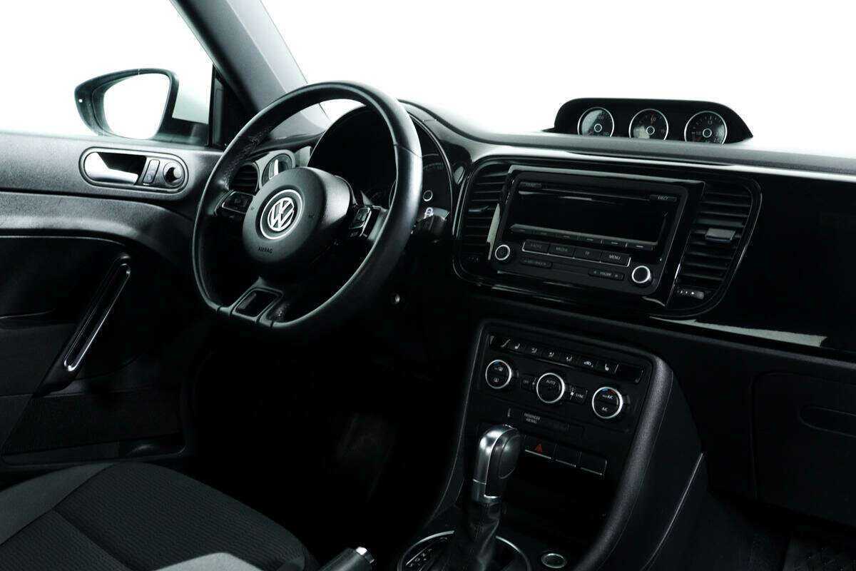 Купить Volkswagen Beetle, 2014, 86 255 км, фото №9