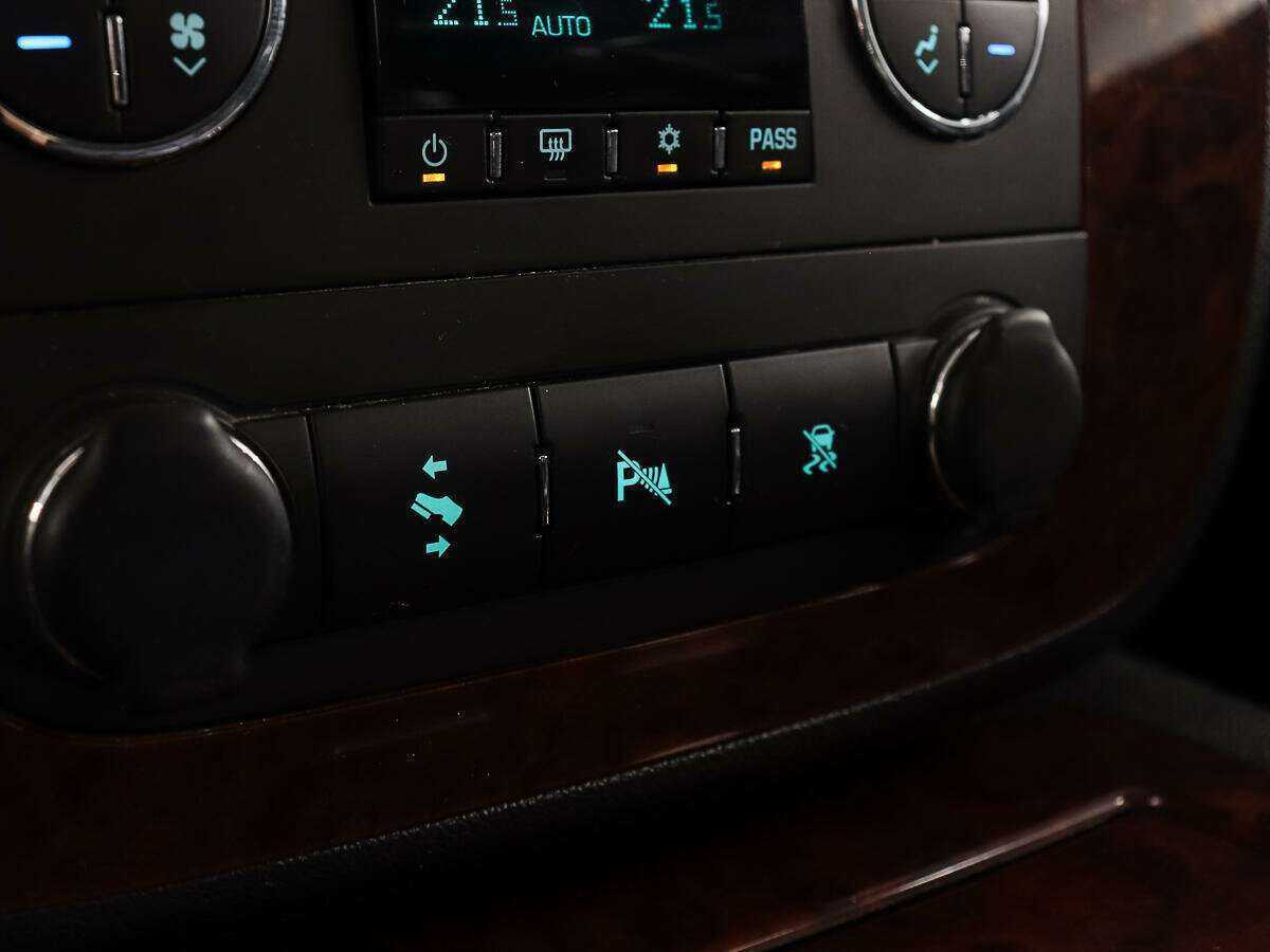 Купить Chevrolet Tahoe 6AT, 2011, 237 394 км, фото №14