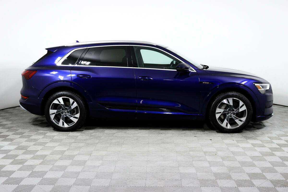 Купить Audi e-tron 55, 2020, 34 053 км, фото №4