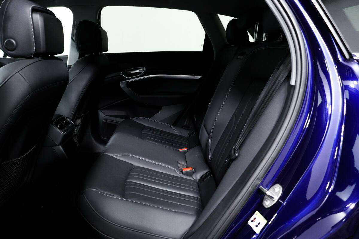 Купить Audi e-tron 55, 2020, 34 053 км, фото №12