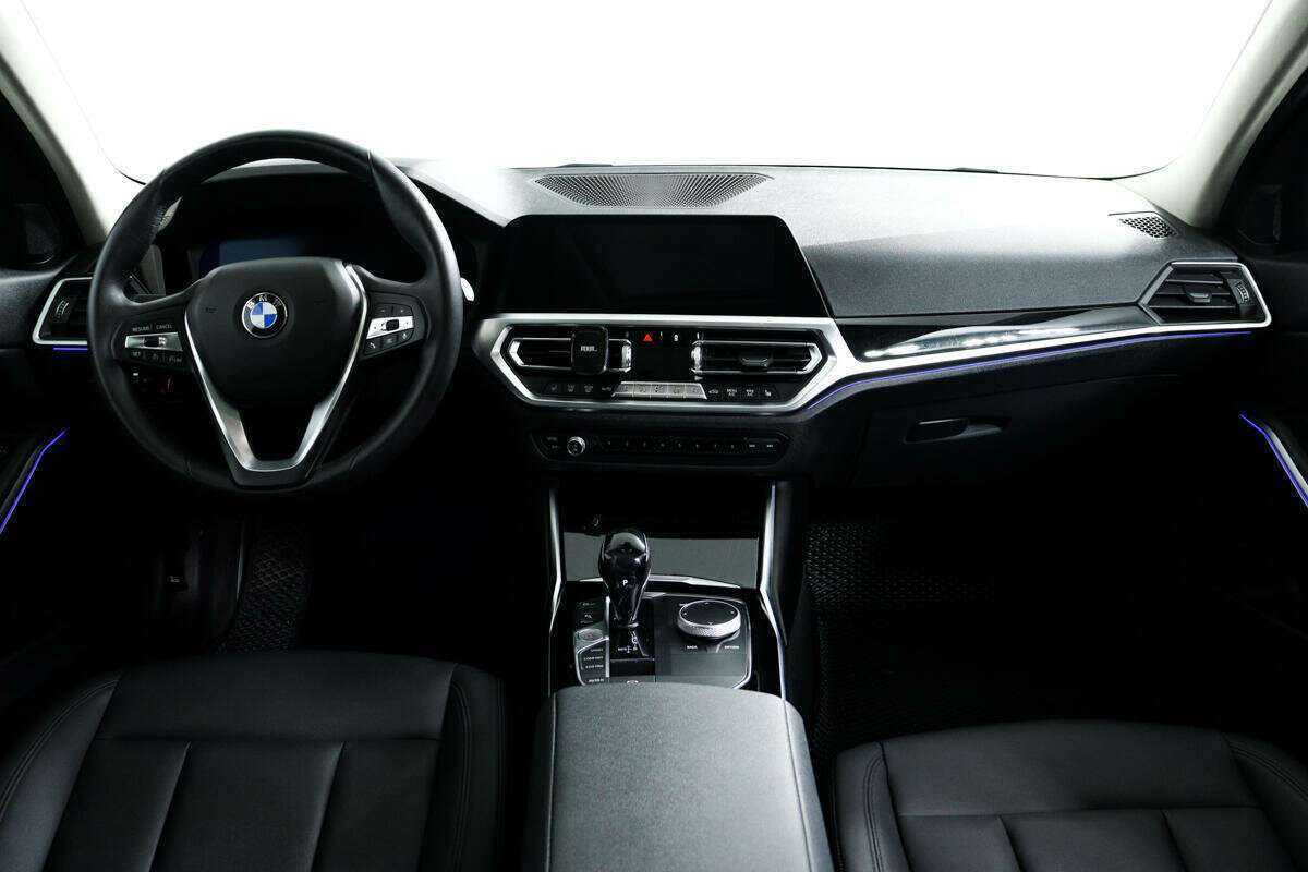 Купить BMW 3 серии 320d, 2019, 30 000 км, фото №9