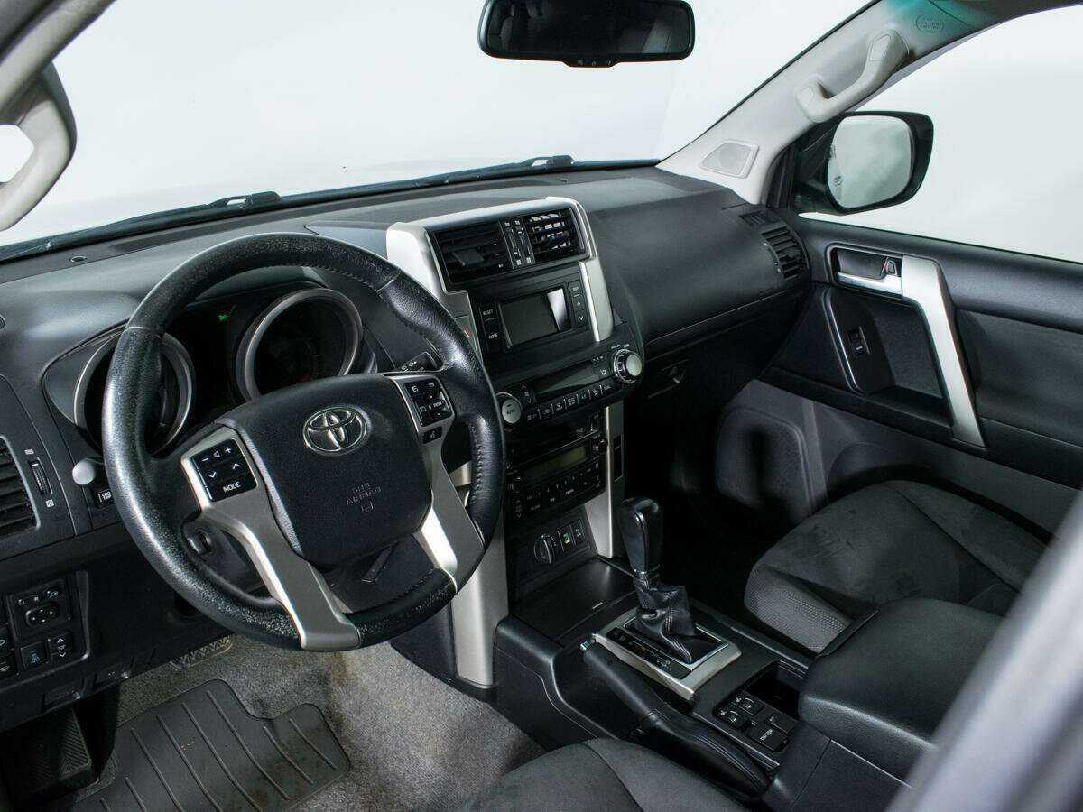 Купить Toyota Land Cruiser Prado, 2011, 84 721 км, фото №13