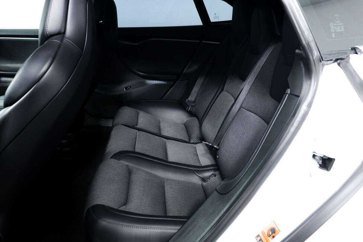 Купить Tesla Model S 75D, 2018, 49 495 км, фото №12