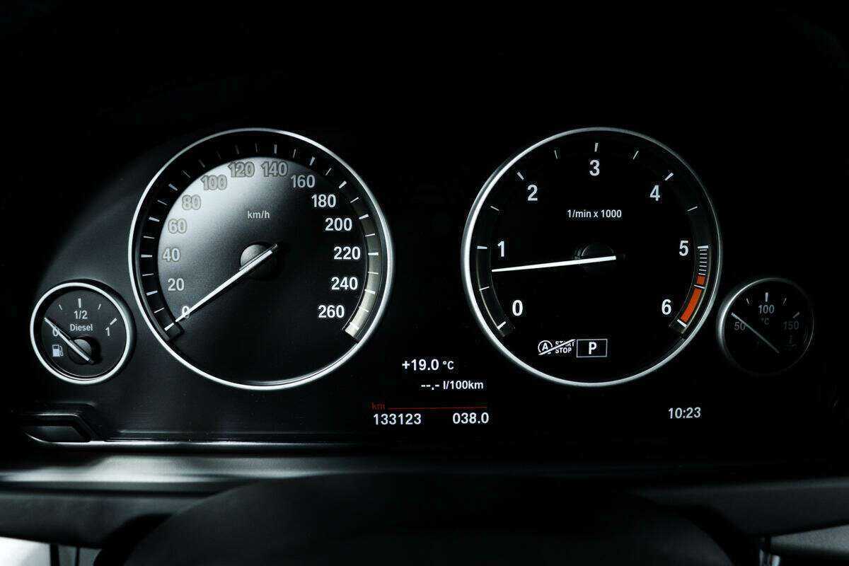 Купить BMW X5 25d, 2015, 133 109 км, фото №10