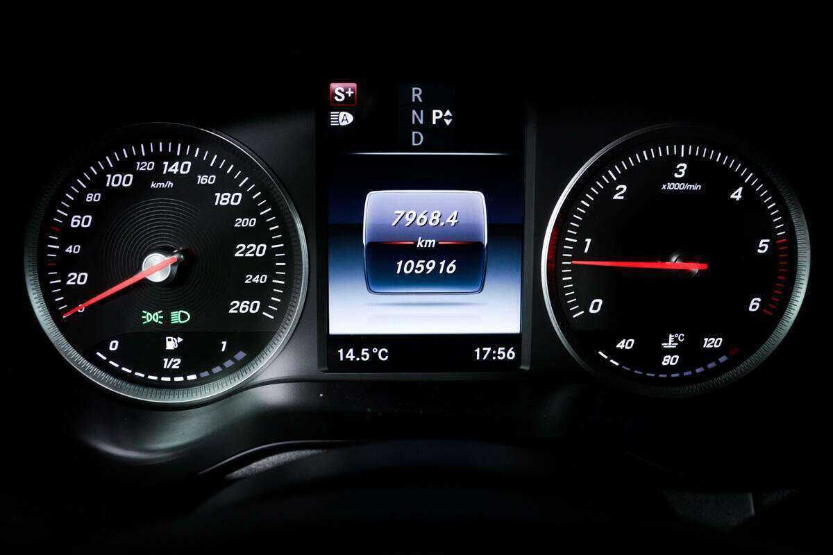 Купить Mercedes-Benz GLC 220 d, 2015, 105 912 км, фото №10