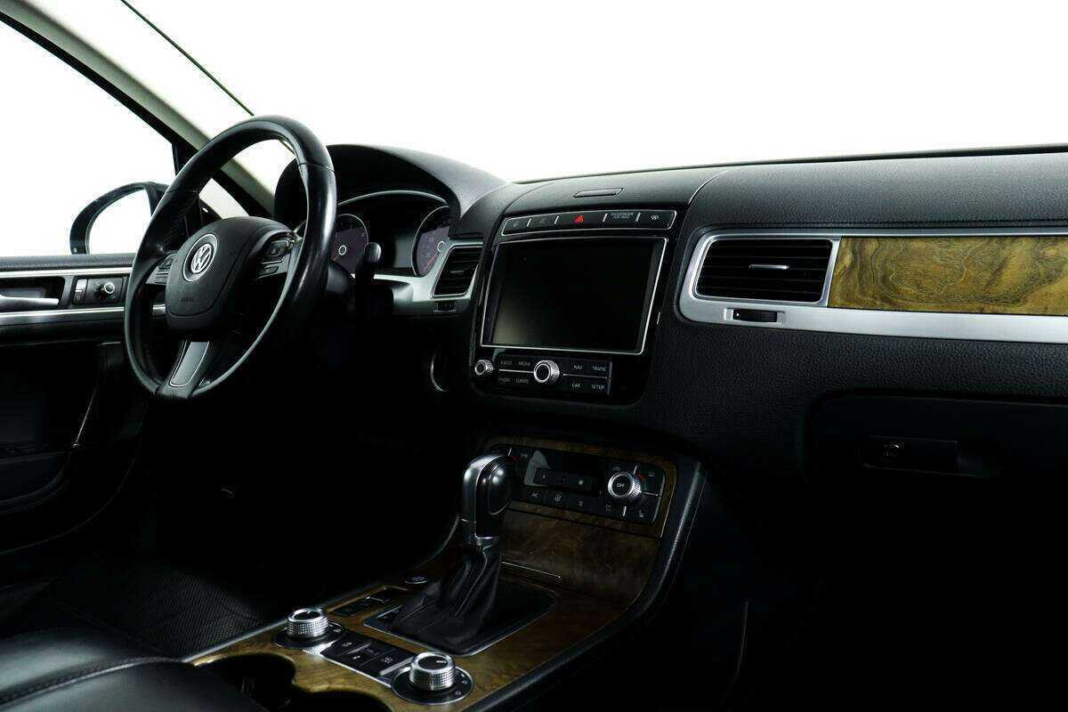 Купить Volkswagen Touareg, 2016, 151 046 км, фото №9