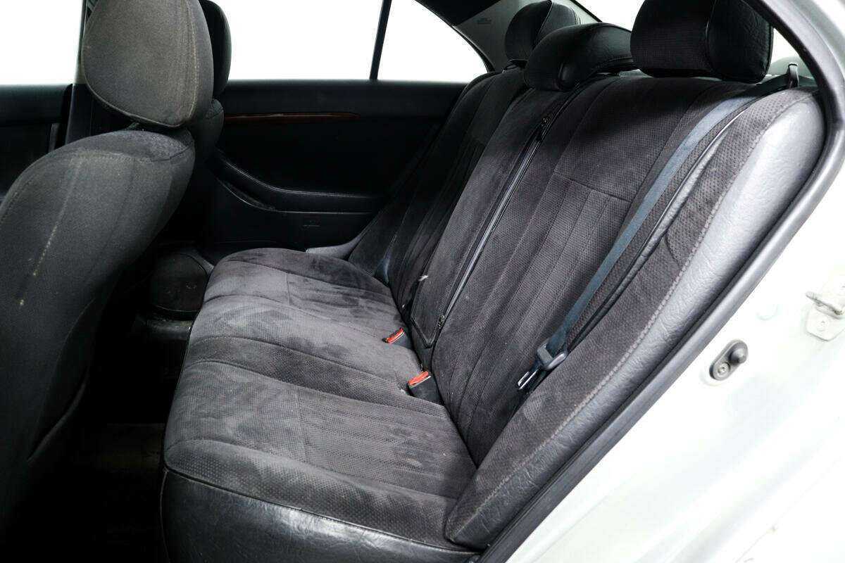 Купить Toyota Avensis, 2005, 450 817 км, фото №12