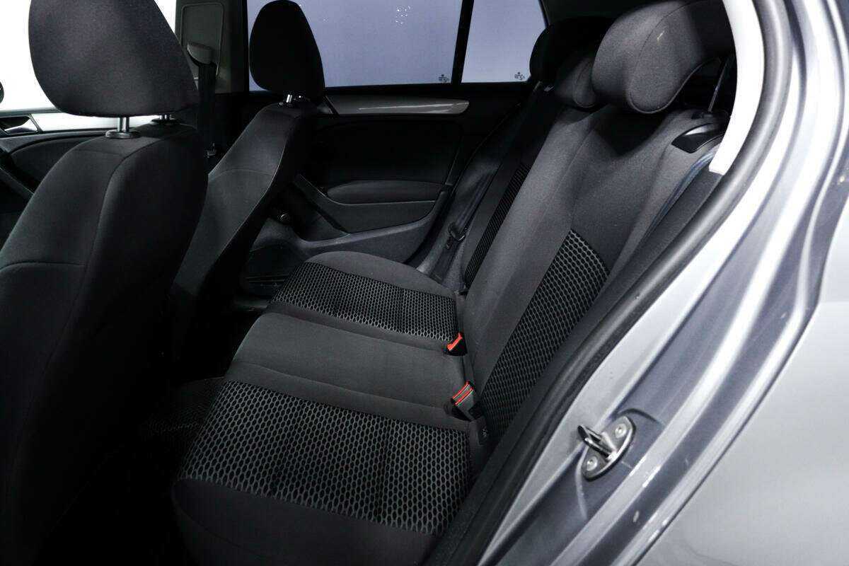 Купить Volkswagen Golf, 2010, 152 357 км, фото №11