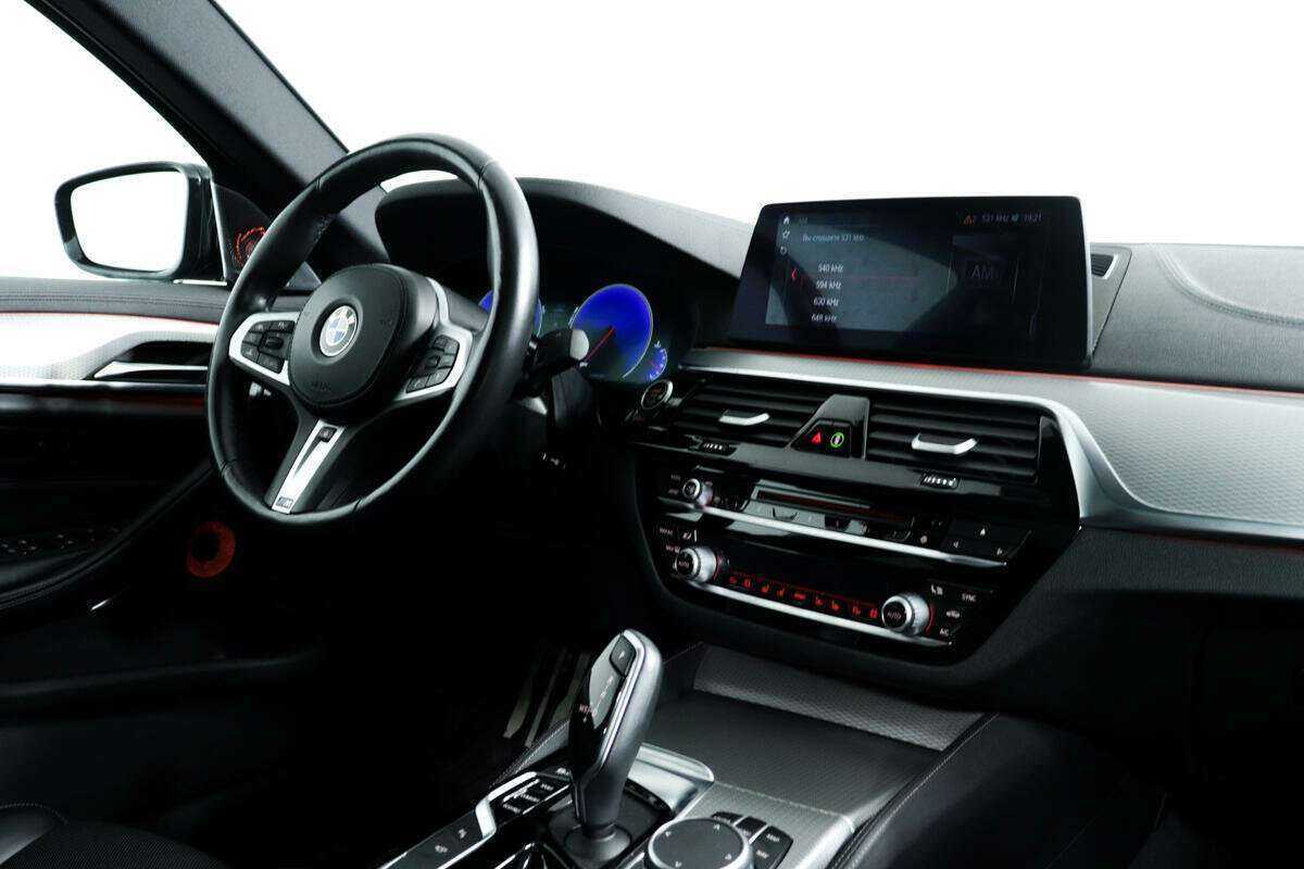 Купить BMW 5 серии 520d xDrive, 2019, 59 515 км, фото №9