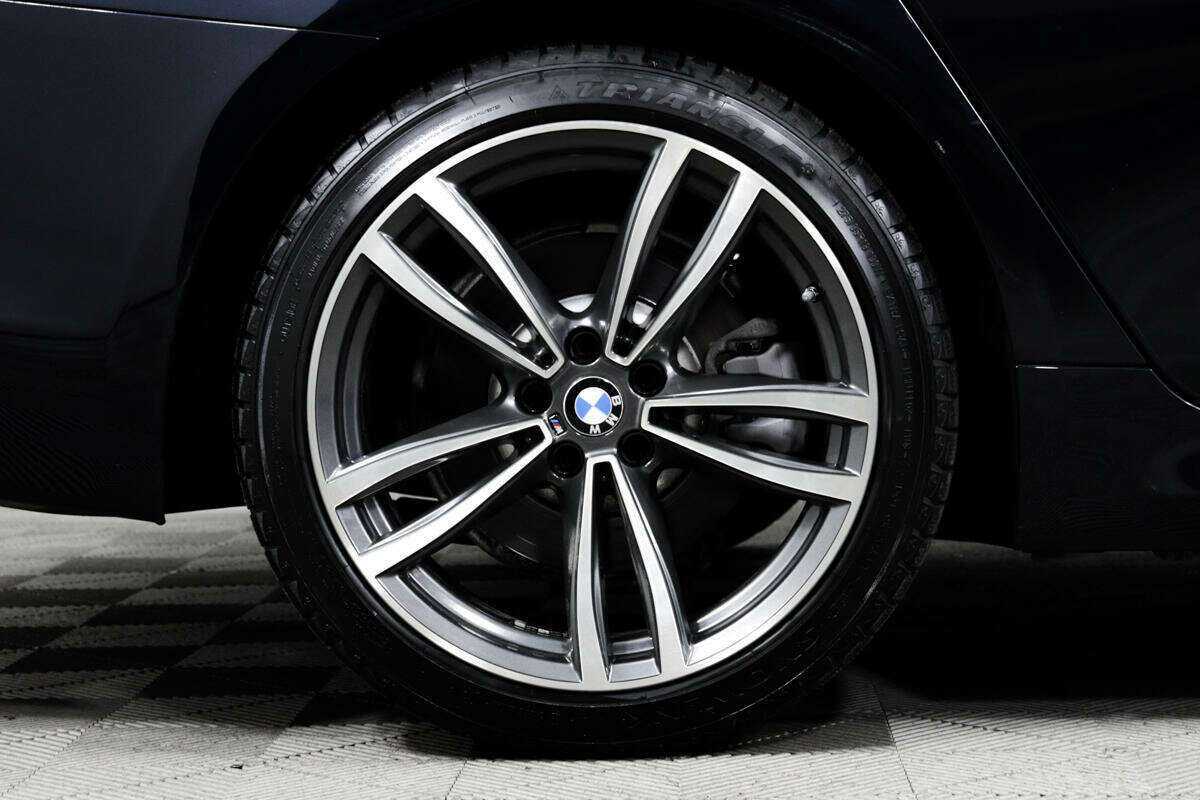 Купить BMW 5 серии 520d xDrive, 2019, 59 515 км, фото №14