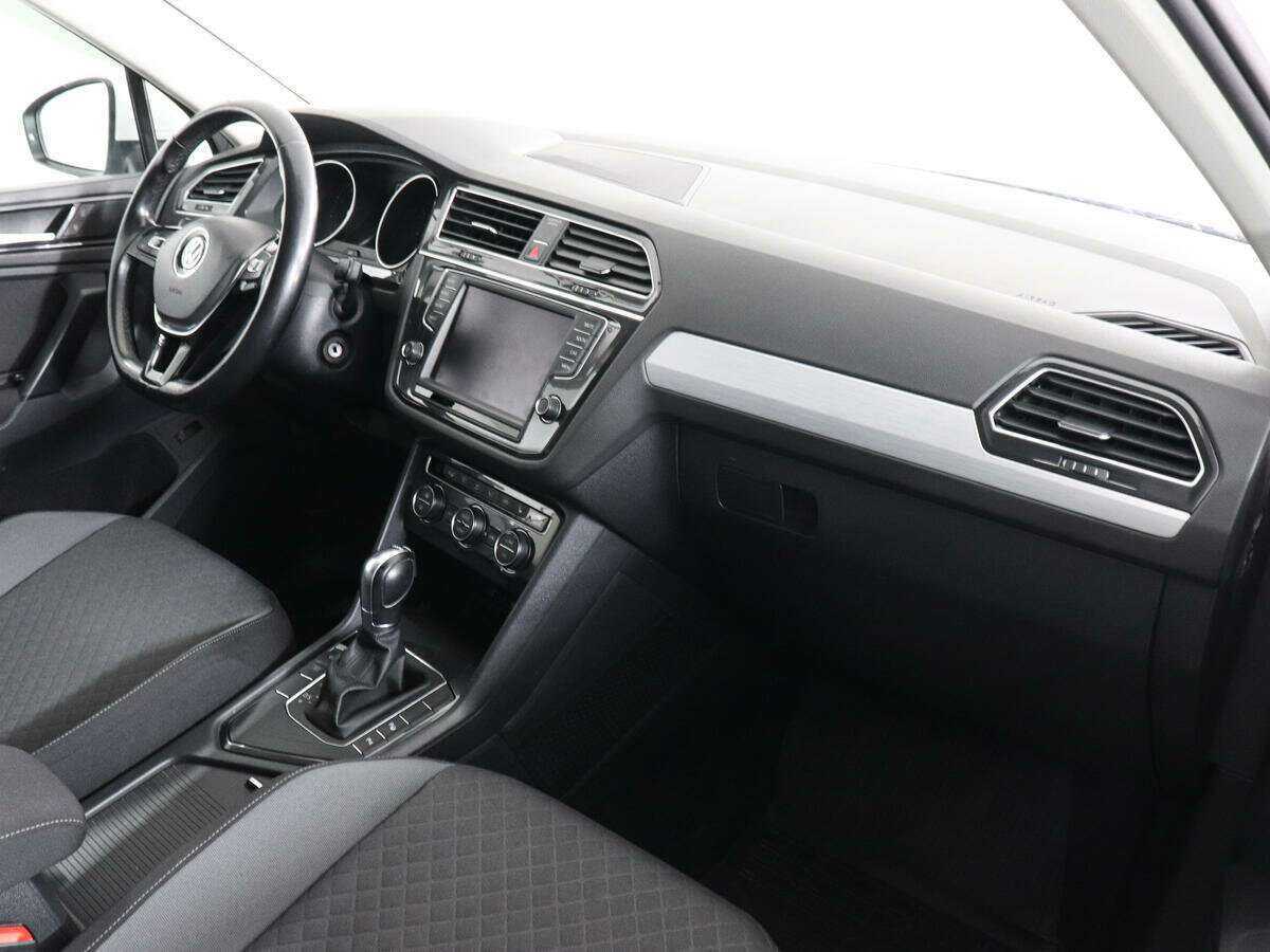 Купить Volkswagen Tiguan, 2017, 97 000 км, фото №9