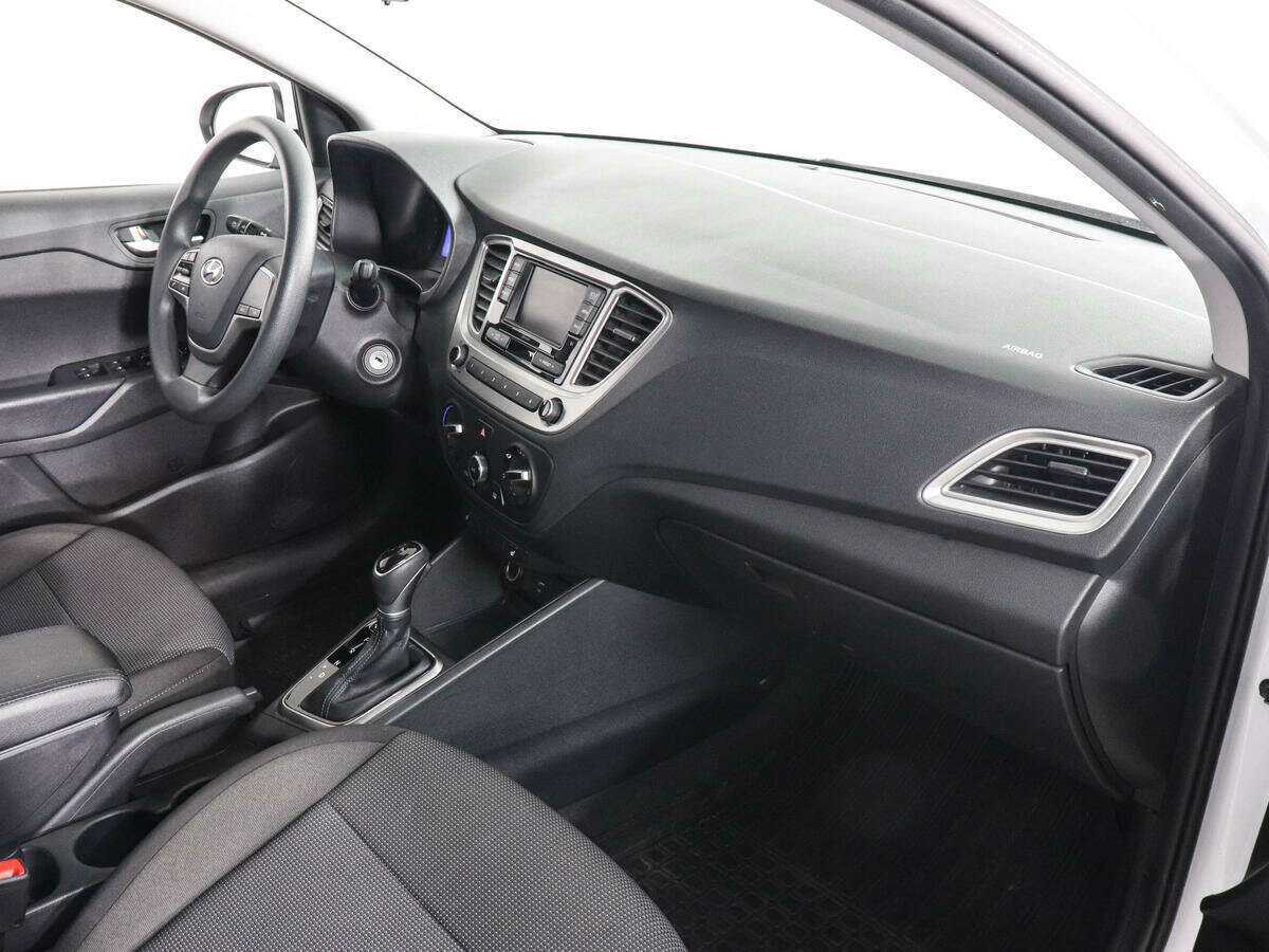 Купить Hyundai Solaris, 2021, 32 421 км, фото №9