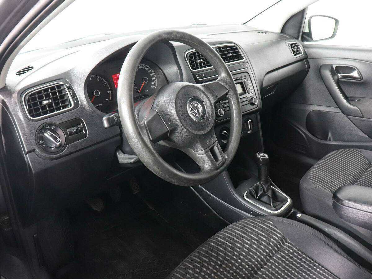 Купить Volkswagen Polo, 2011, 307 177 км, фото №5