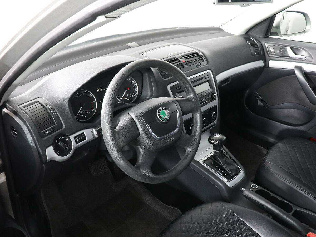 Купить Skoda Octavia DSG7, 2011, 200 621 км, фото №8