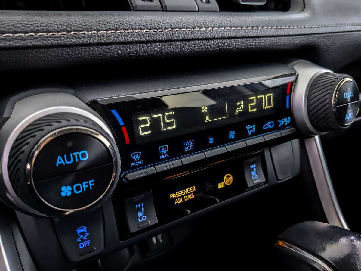 Купить Toyota RAV4, 2020, 60 221 км, фото №21