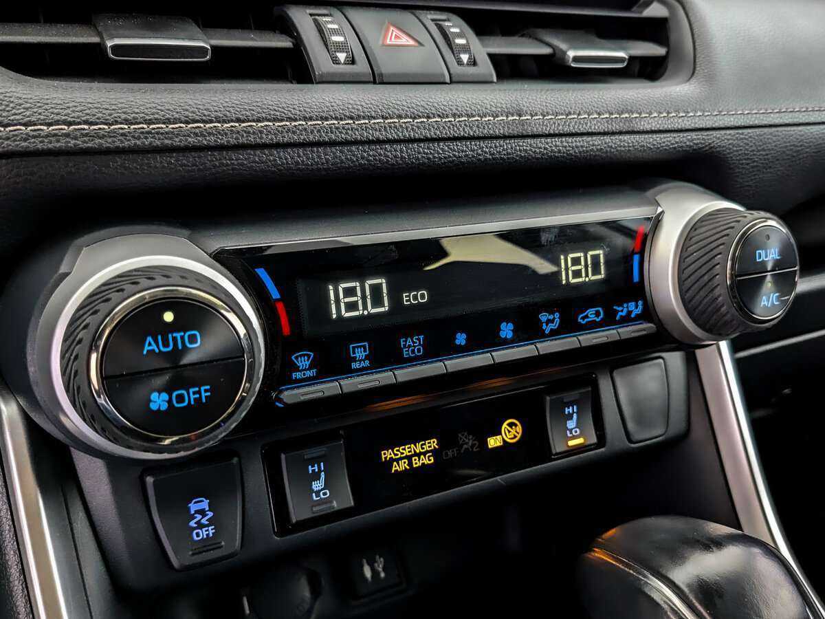 Купить Toyota RAV4, 2020, 17 322 км, фото №21