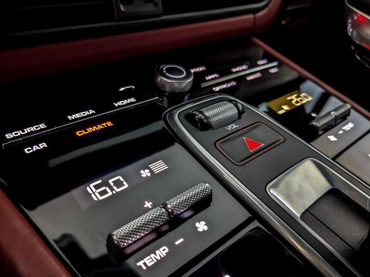 Купить Porsche Cayenne, 2018, 91 841 км, фото №24