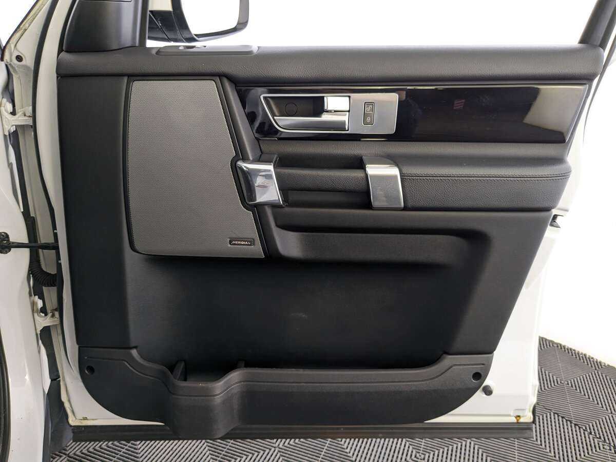 Купить Land Rover Discovery, 2015, 154 787 км, фото №17