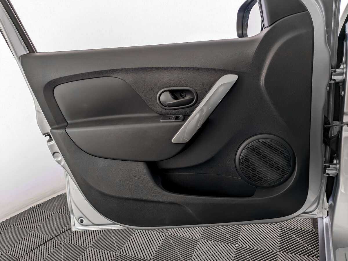 Купить Renault Sandero Stepway, 2021, 14 637 км, фото №19