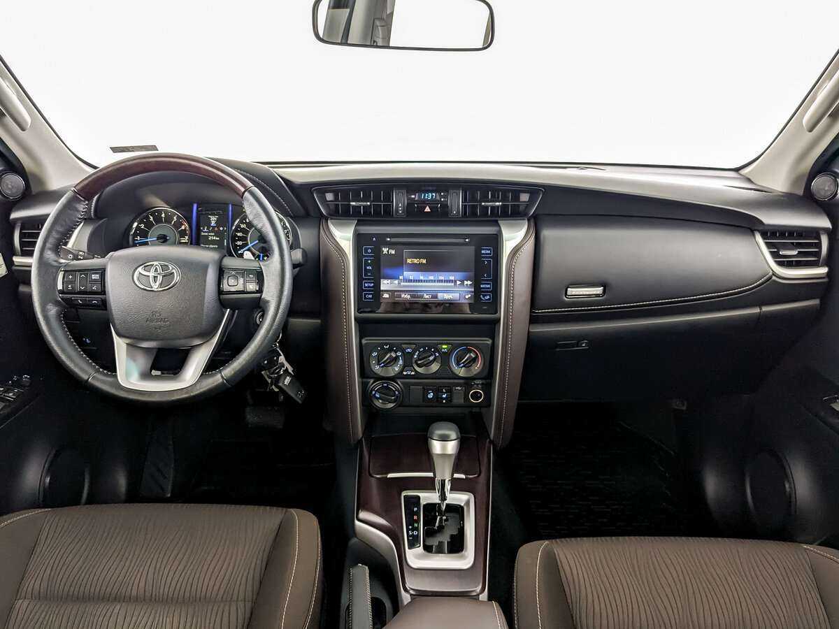 Купить Toyota Fortuner, 2018, 57 388 км, фото №12