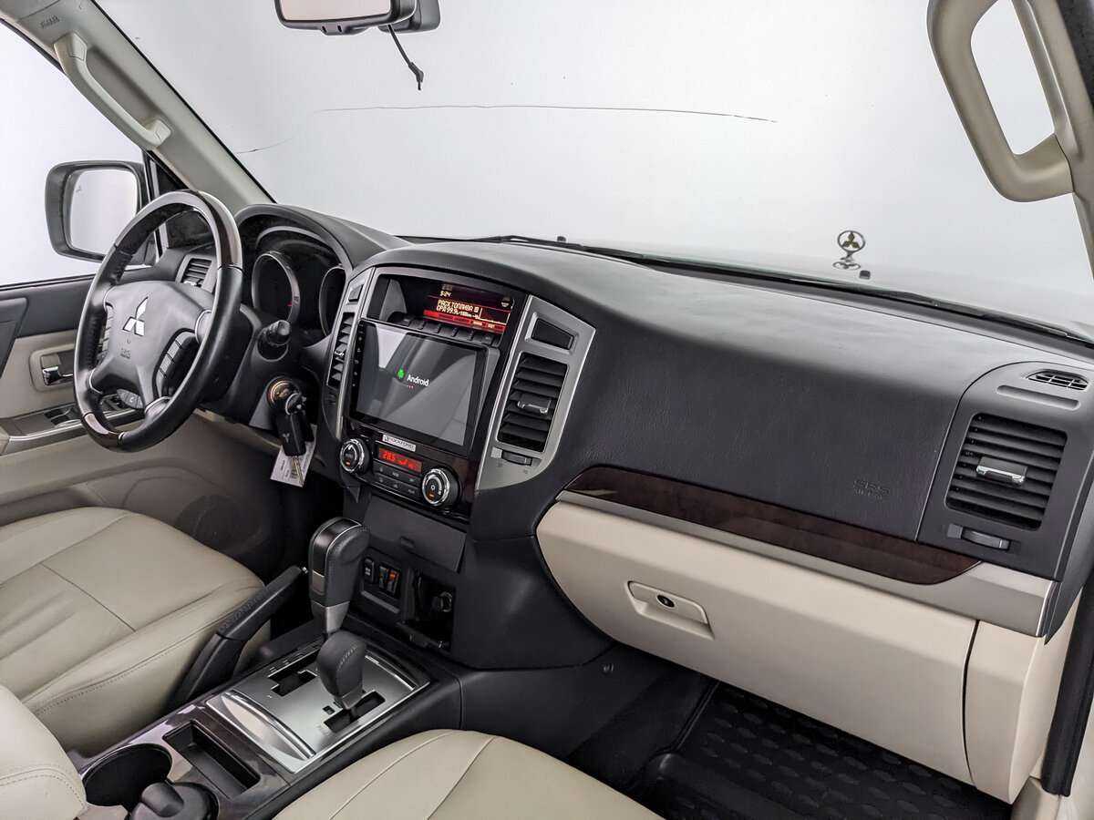 Купить Mitsubishi Pajero, 2020, 30 260 км, фото №8