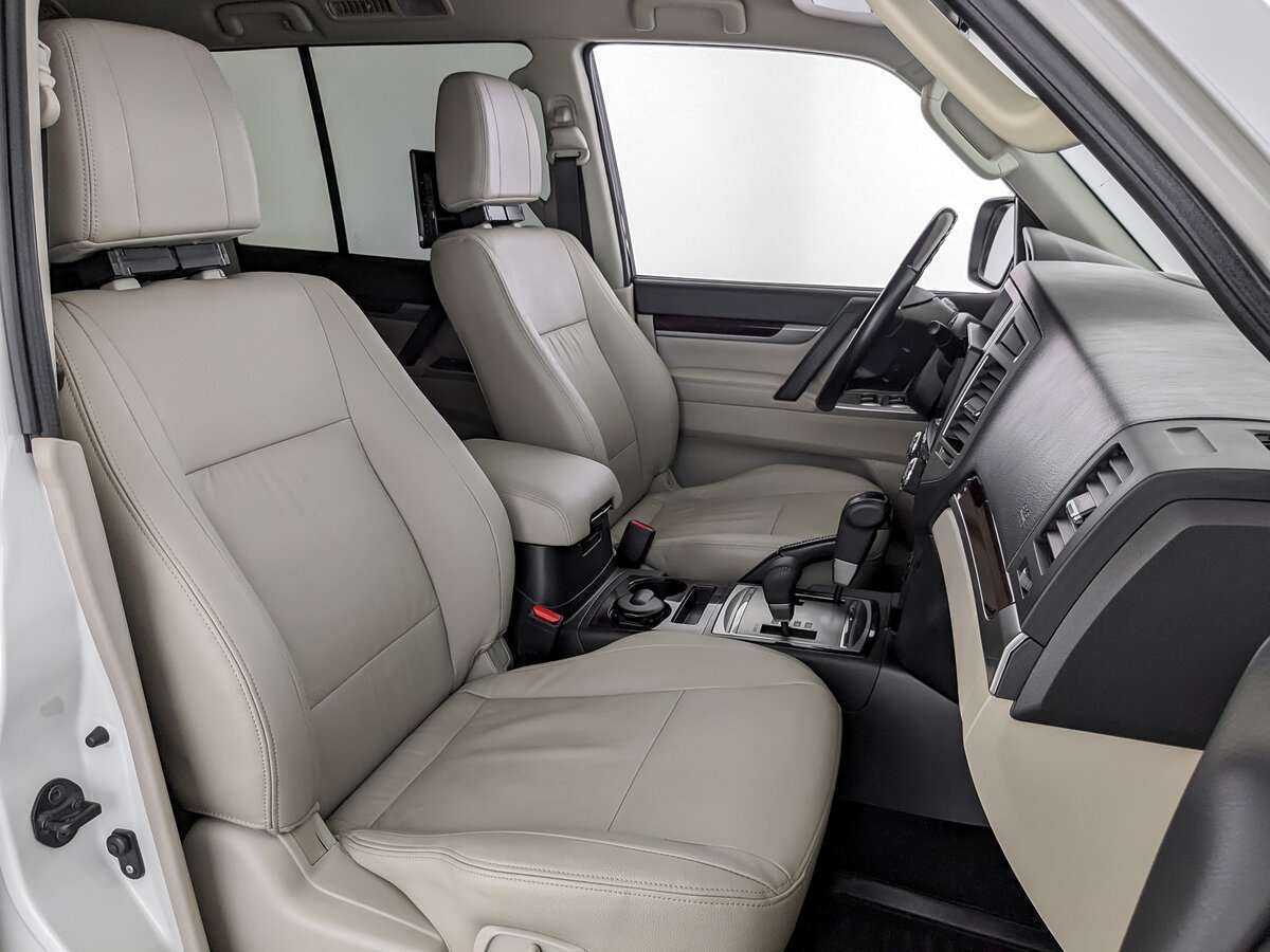 Купить Mitsubishi Pajero, 2020, 30 260 км, фото №18