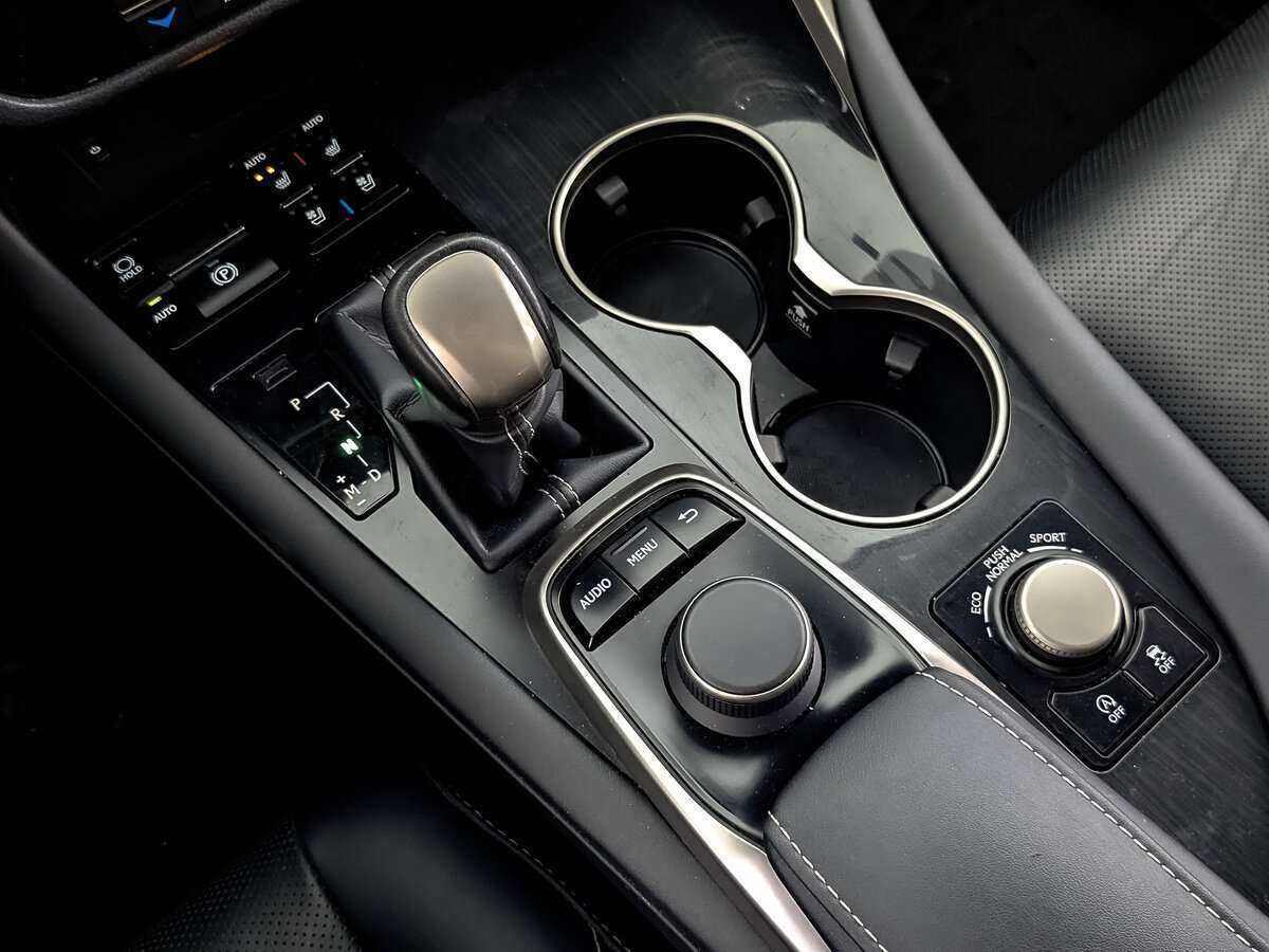 Купить Lexus RX 300, 2019, 53 649 км, фото №17