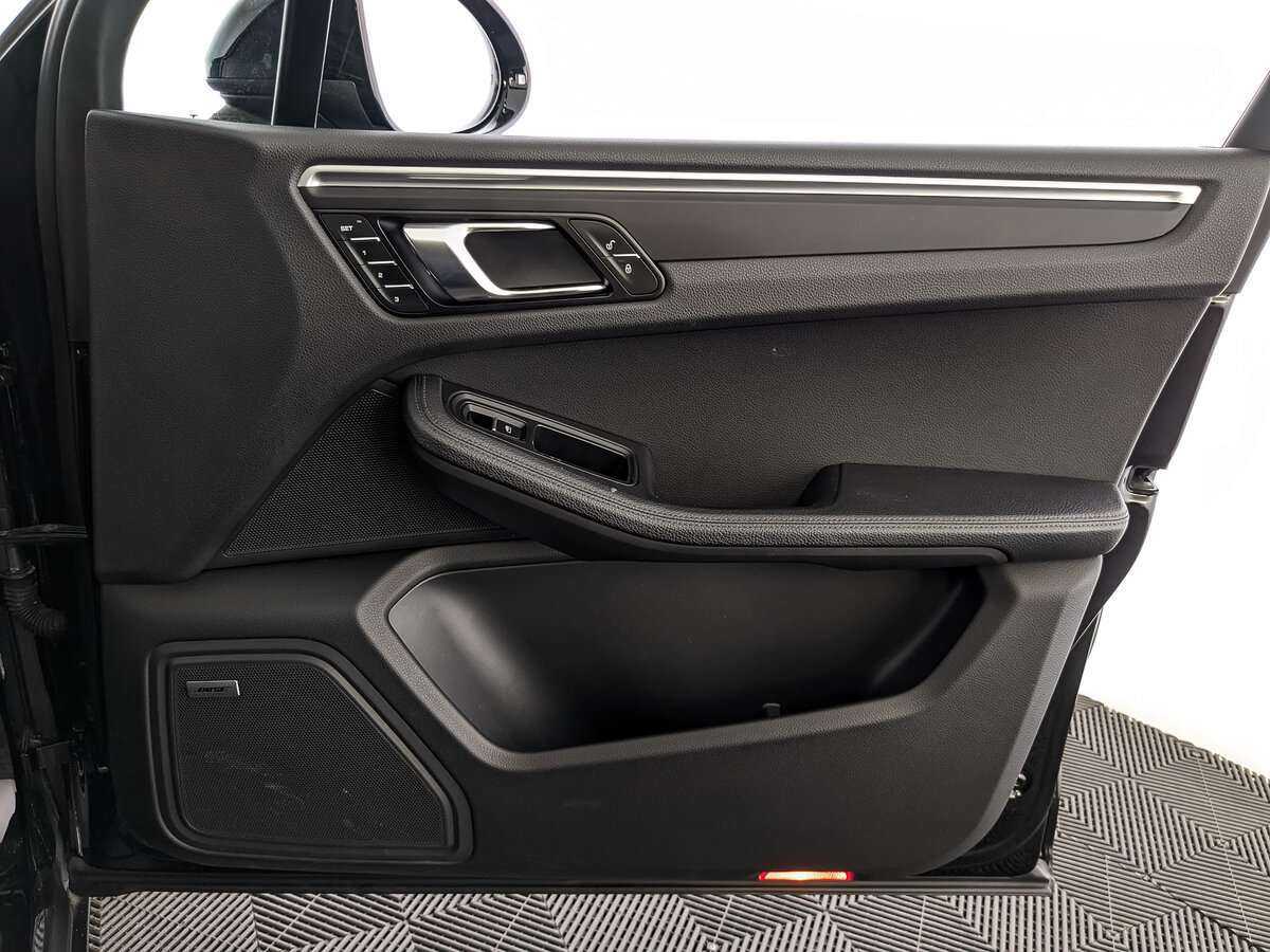 Купить Porsche Macan, 2018, 98 162 км, фото №25